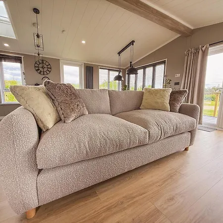 Dogwood * Bassenthwaite